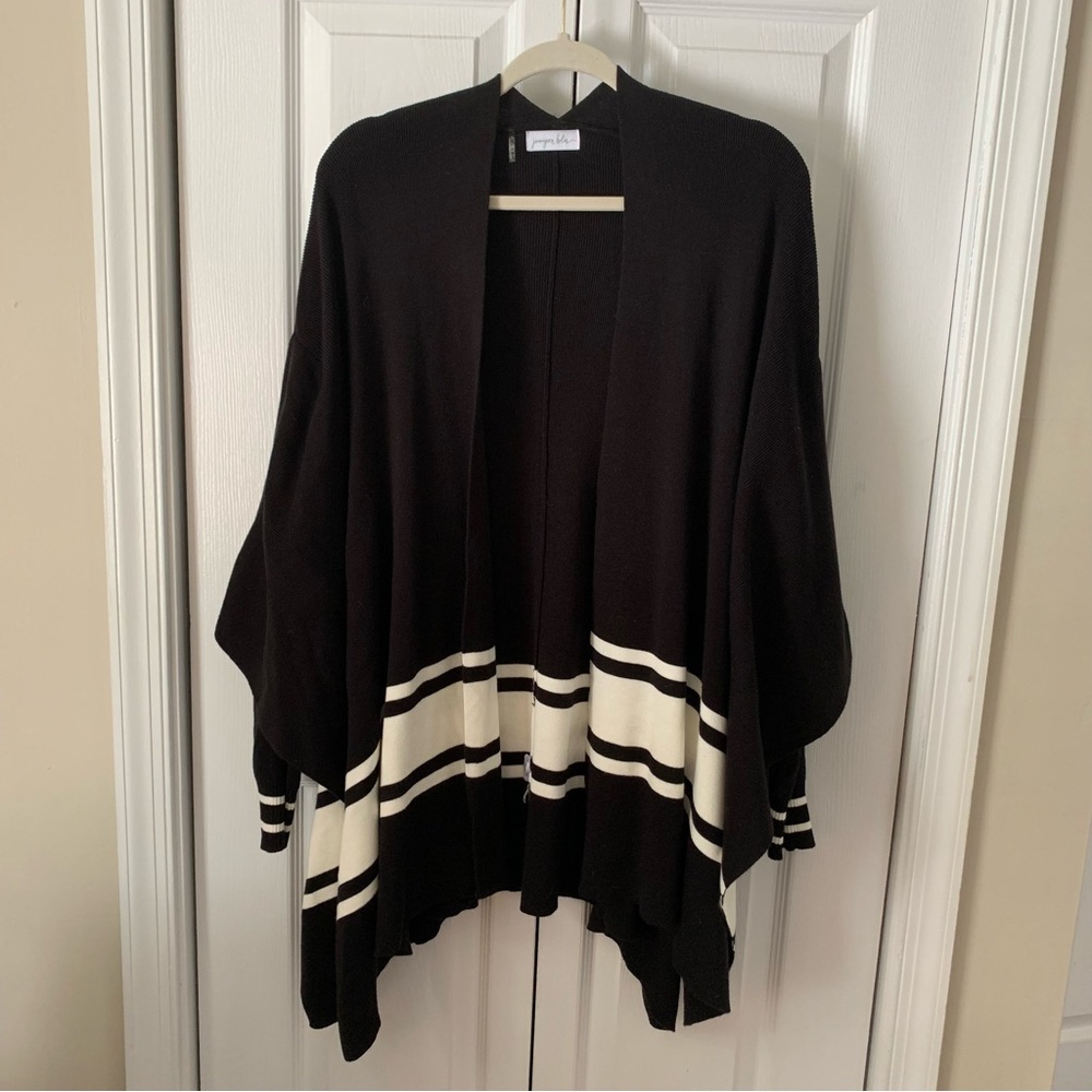 Juniper Blu Womens OS Cape Poncho Black with Ivory Stripes Lagen Look Sweater